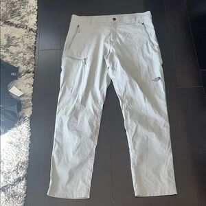 The North Face Men's Light Gray Cargo Pants